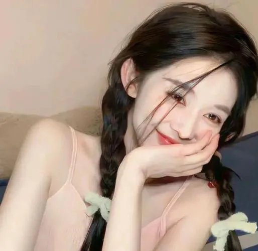 女王蜂游戏封面